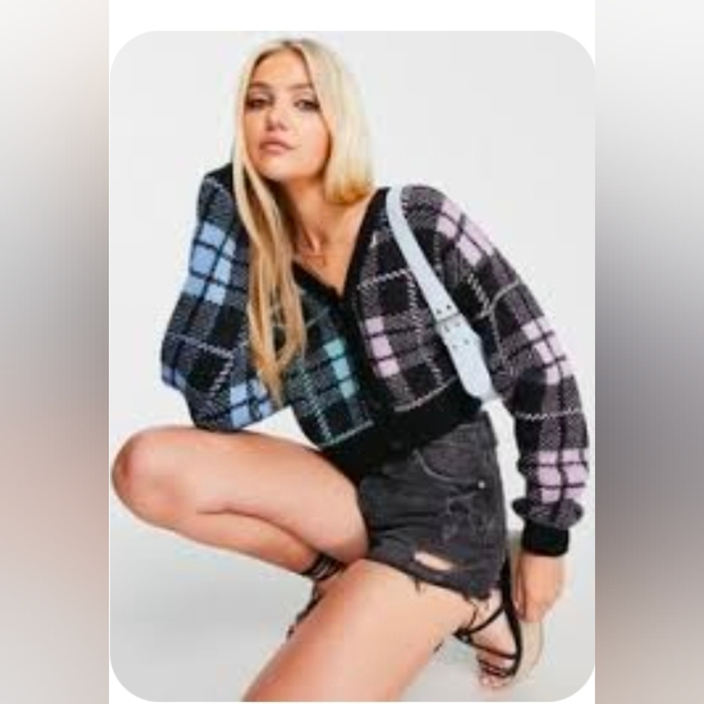 Asos Design Chic Plaid V-Neck Cardigan - Black, Blue, and Purple Size 4